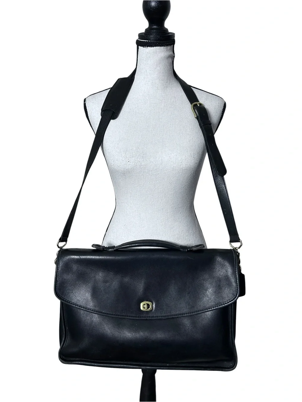Vintage 1997 Coach 5285 Black Leather Messenger Briefcase Laptop Bag USA
